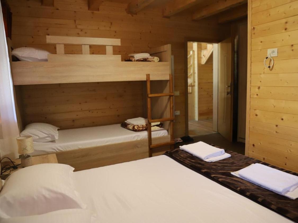 Bujtina Malaj Hotell Valbone Eksteriør bilde