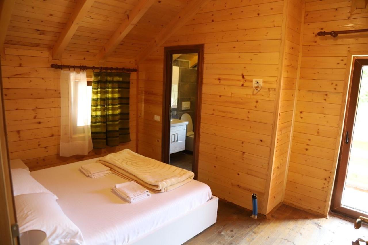 Bujtina Malaj Hotell Valbone Eksteriør bilde